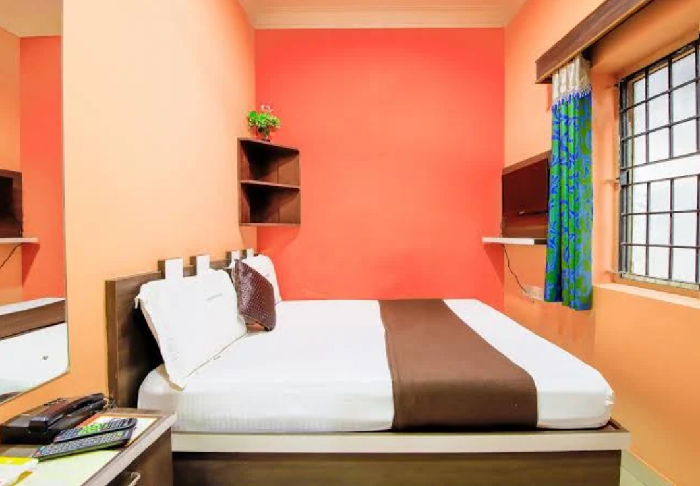 1 x Standard Double Room